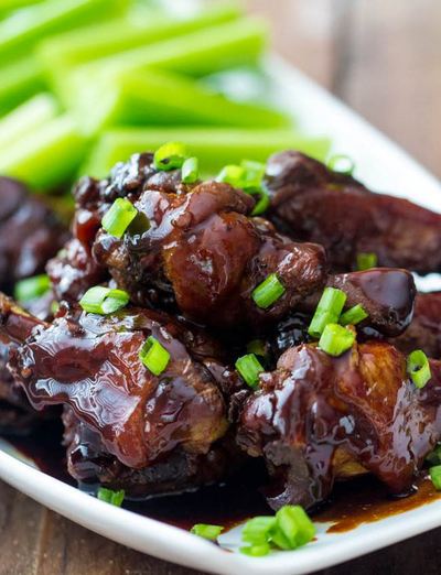 Slow Cooker Honey Garlic Glazed Wings